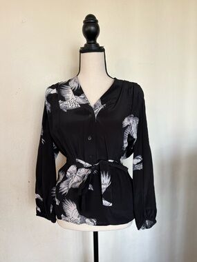 Tucker Black Button-Front Bird Print Tie-Waist Blouse